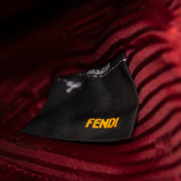 Authentic Fendi Red Leather Fendista Pochette Crossbody Bag - Picture 7 of 11